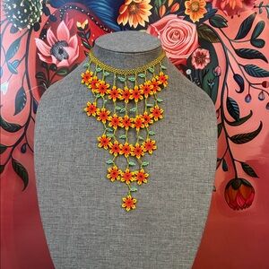Floral Beaded Necklace -- collar mini cascada de flores con aretes